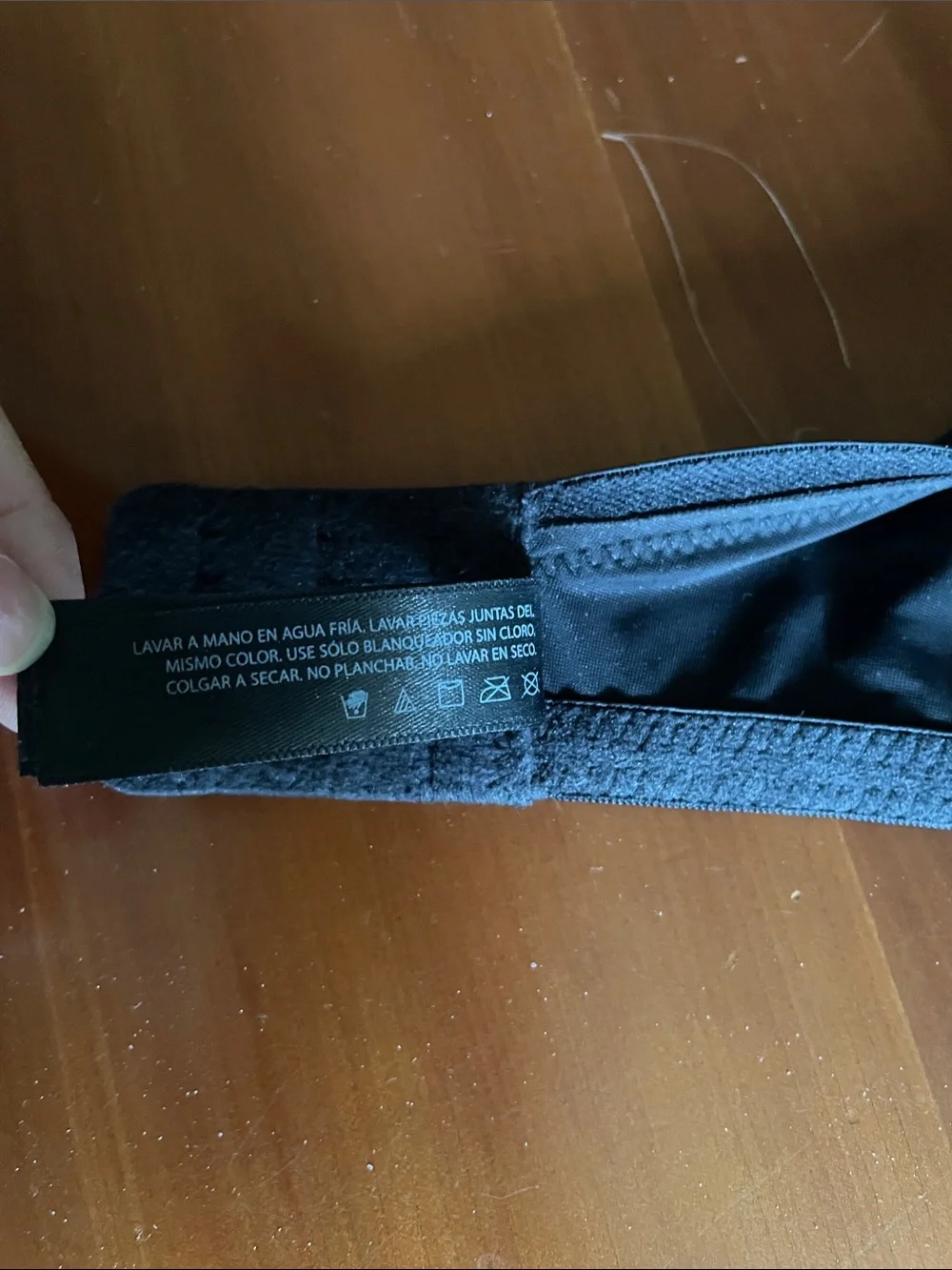 Natori smooth molded